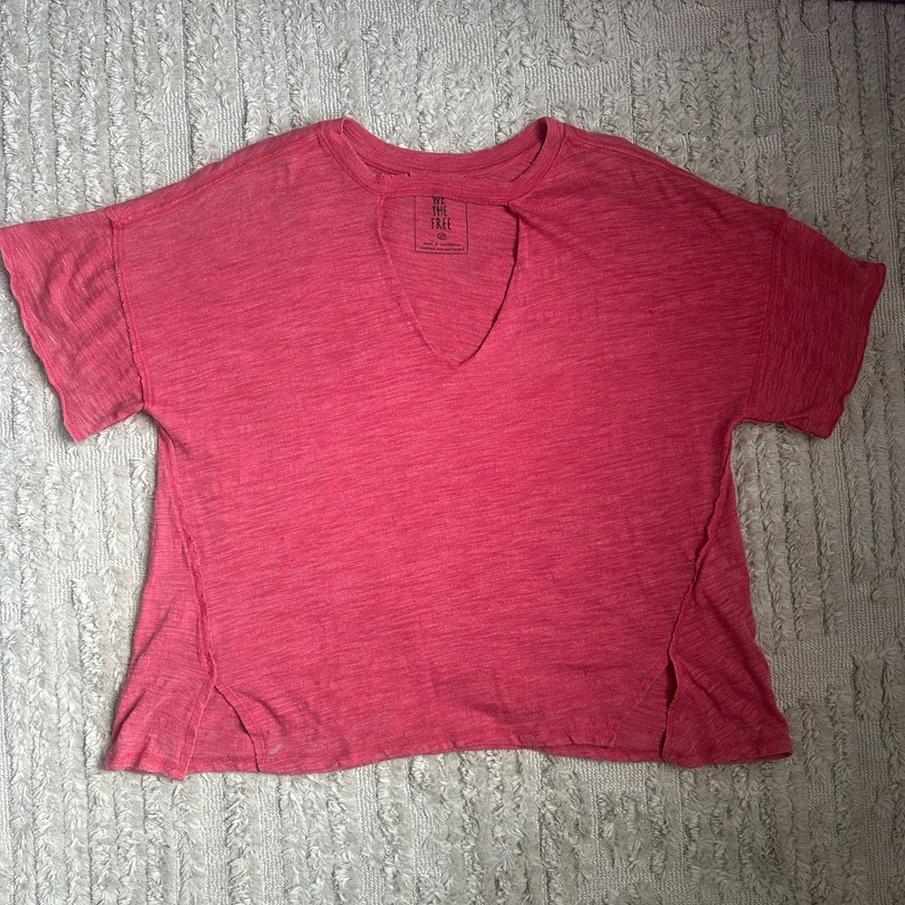 Women’s ’We The Free’ Free People Distressed Cut Out V Neck Tee. Size XS.